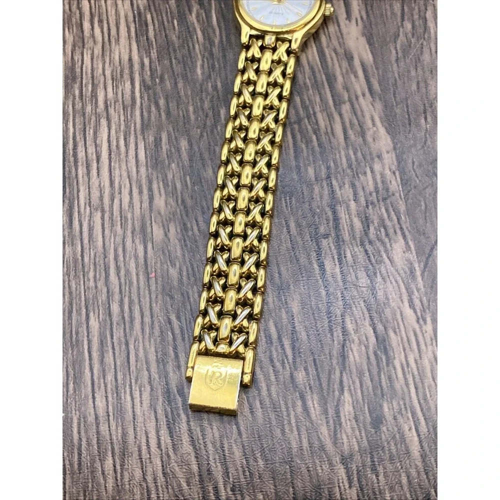 Regency Ladies gold-tone Watch Beautiful Band New Battery Working